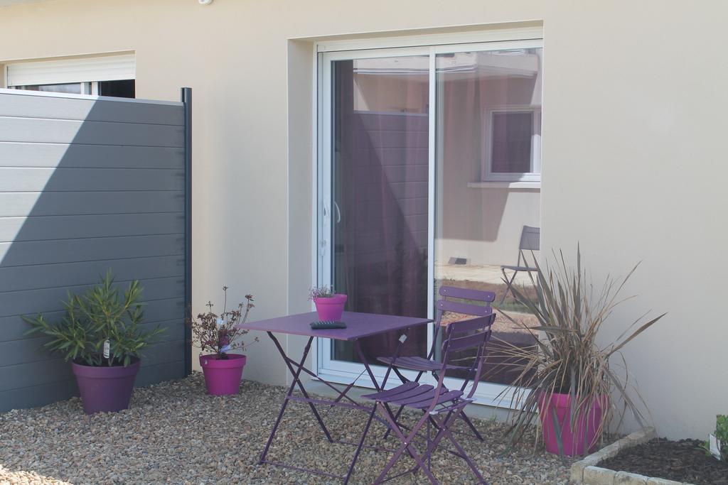 Bed and Breakfast Le Champ De La Ferme Saint-Gervais en-Belin Екстер'єр фото